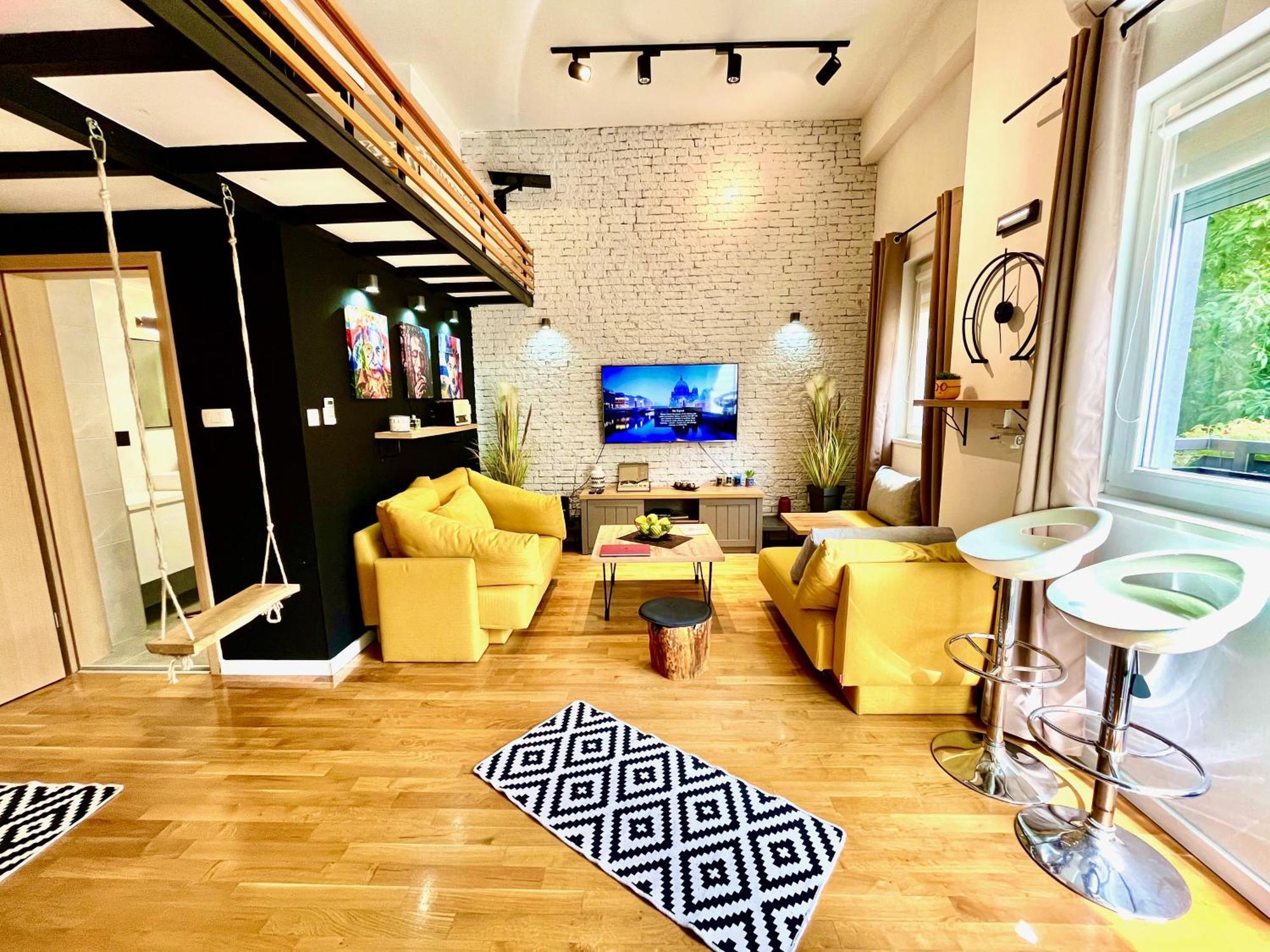 Lifestyle Gallery Apartment Skopje Bagian luar foto