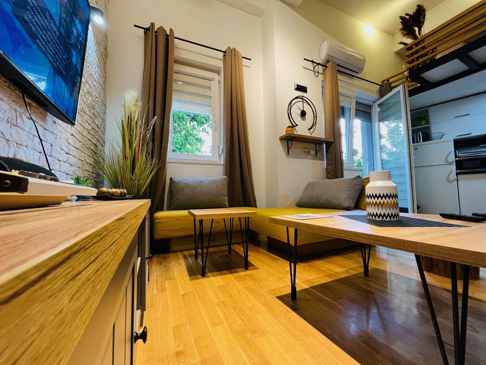 Lifestyle Gallery Apartment Skopje Bagian luar foto